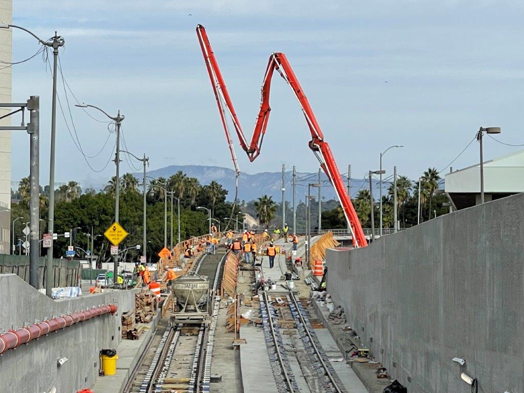 Alameda embedded track construction